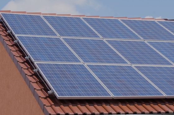 What is the Difference Between Solar PV and Solar Thermal?