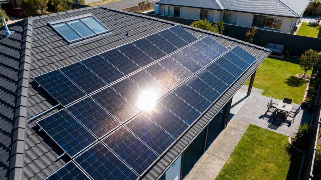 south facing roofs offer best solar performance